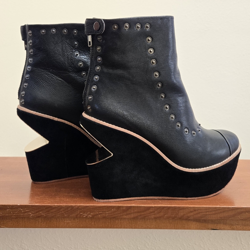 Cut Out Wedges - Picture 5 of 6